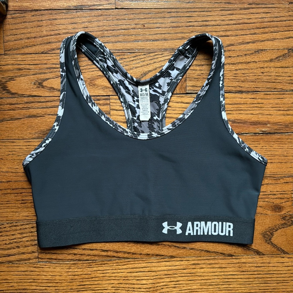 EUC Under Armour compression sports bra.